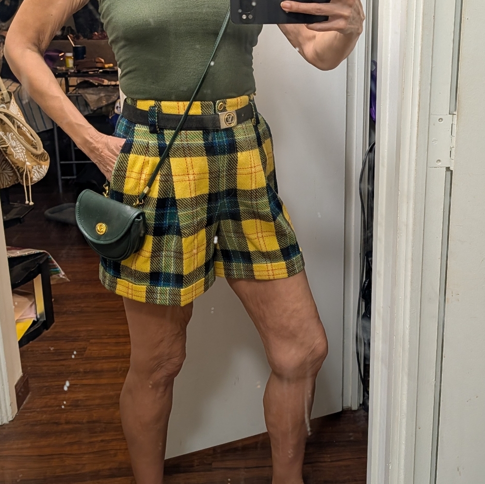 Hirsch vtg yellow tartan plaid virgin wool High Rise Preppy short Clueless 6